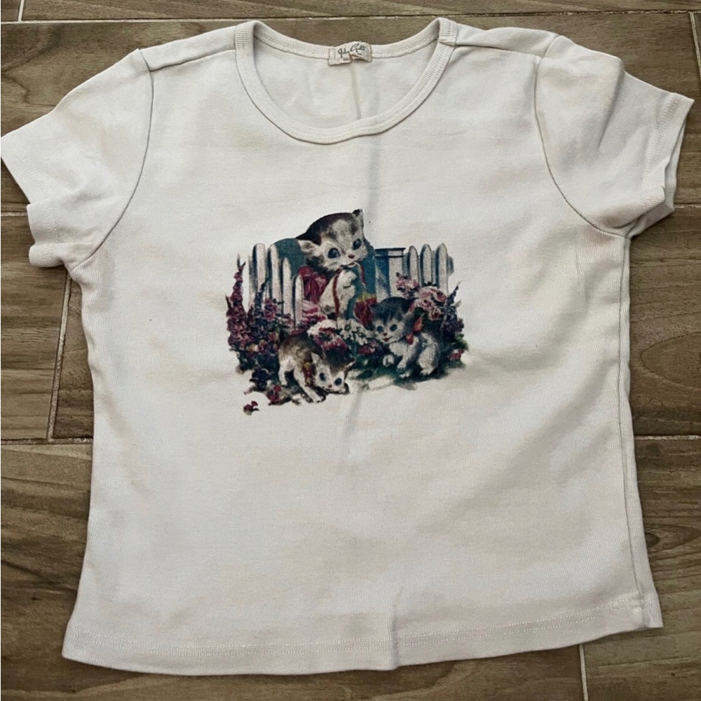 Brandy Melville Kitten Graphic Top